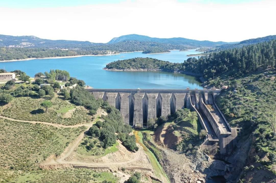 Hotel Il Nido Dell'Aquila Villanova Strisaili Bagian luar foto